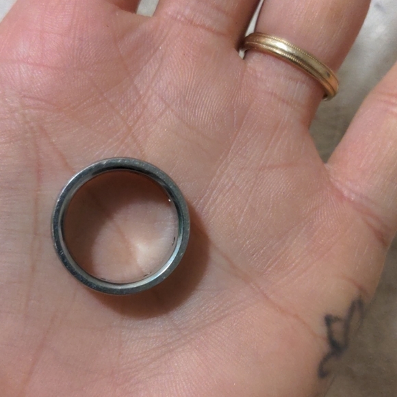 Crystal and Stainless Steel ring - Picture 2 of 3